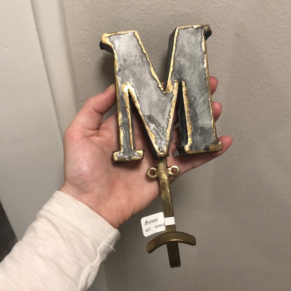 Anthropologie Other - NWT Anthropologie M hook